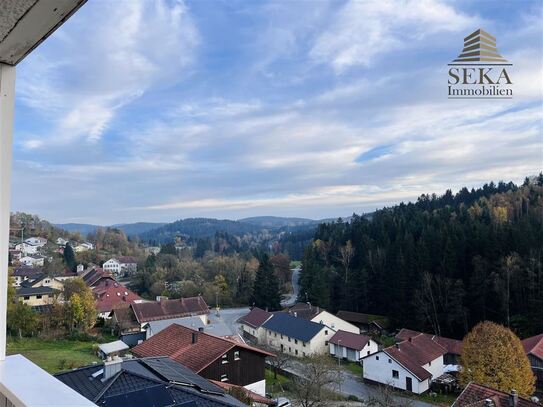 4-Zimmer-Wohnung in ruhiger grüner Lage mit Südbalkon