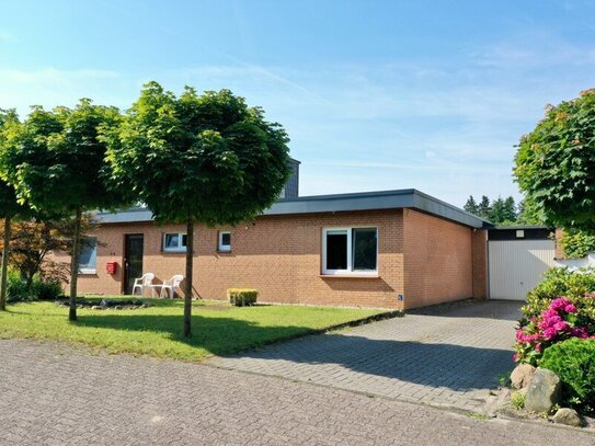 Attraktiver Bungalow mit Garage auf großzügigem 815 m² Grundstück