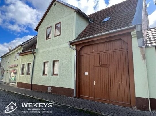 Handwerkerhaus mit Garten und hoher Tordurchfahrt in Kölleda