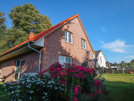 Ihr Rückzugsort im Grünen: Friesenhaus mit Komfort und Charakter