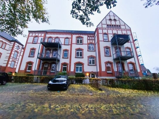 Charmante Wohnung im historischen Kasernengelände von Wesel mit Tiefgaragenstellplatz.