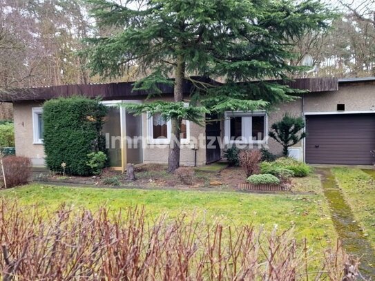 Idyllisches Wohnen: Bungalow direkt am Wald