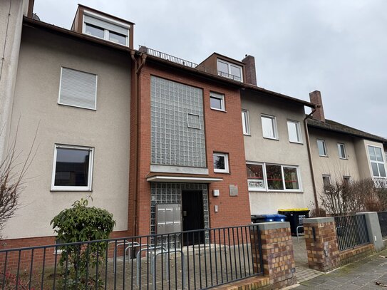 Schöne Wohnung mit Dachterrasse zu vermieten