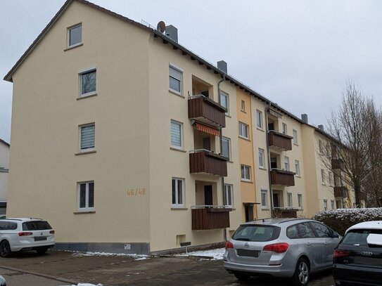 Sanierungsbedürftige 3-Zimmer Wohnung in Leonberg