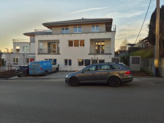 BETREUTES WOHNEN: Schicke 3-Zi-Senioren-Wohnung mit Balkon - Erstbezug