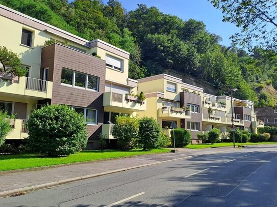 Helles Leben an der Ruhr! Großkonzipierte 2-Raum-Wohnung mit Balkon und Garage in Werden