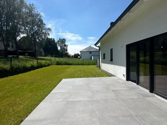 Neubau Einfamilienhaus mit großer Dachterrasse und Garten in Grebenhain zu verkaufen.