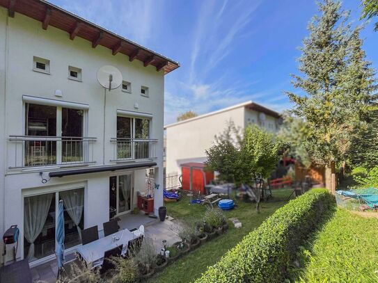 Moderner Wohntraum mit Süd-Terrasse und Garage in exklusiver Lage