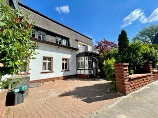 SB. Winterberg - Wunderschöne Wohnung mit Balkon und Einbauküche in herrschaftlichem Altbauobjekt