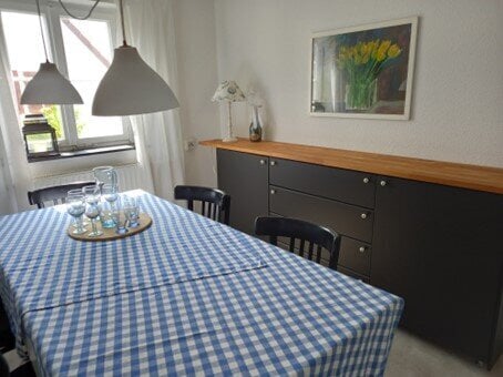 BEFRISTET UND GEMÜTLICH - helle 2 Zimmer-DG-Wohnung in 71032 Böblingen - 2529