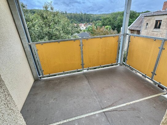 ==Schöne 3.Zimmerwohnung im Dachgeschoss mit Westbalkon==