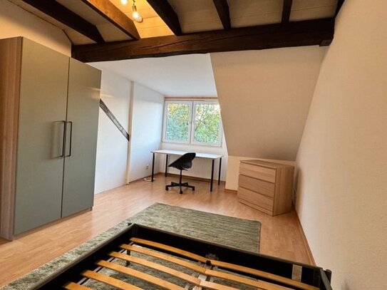 Moderne, möblierte 3-Zimmer-Wohnung mit großem Balkon und viel Tageslicht