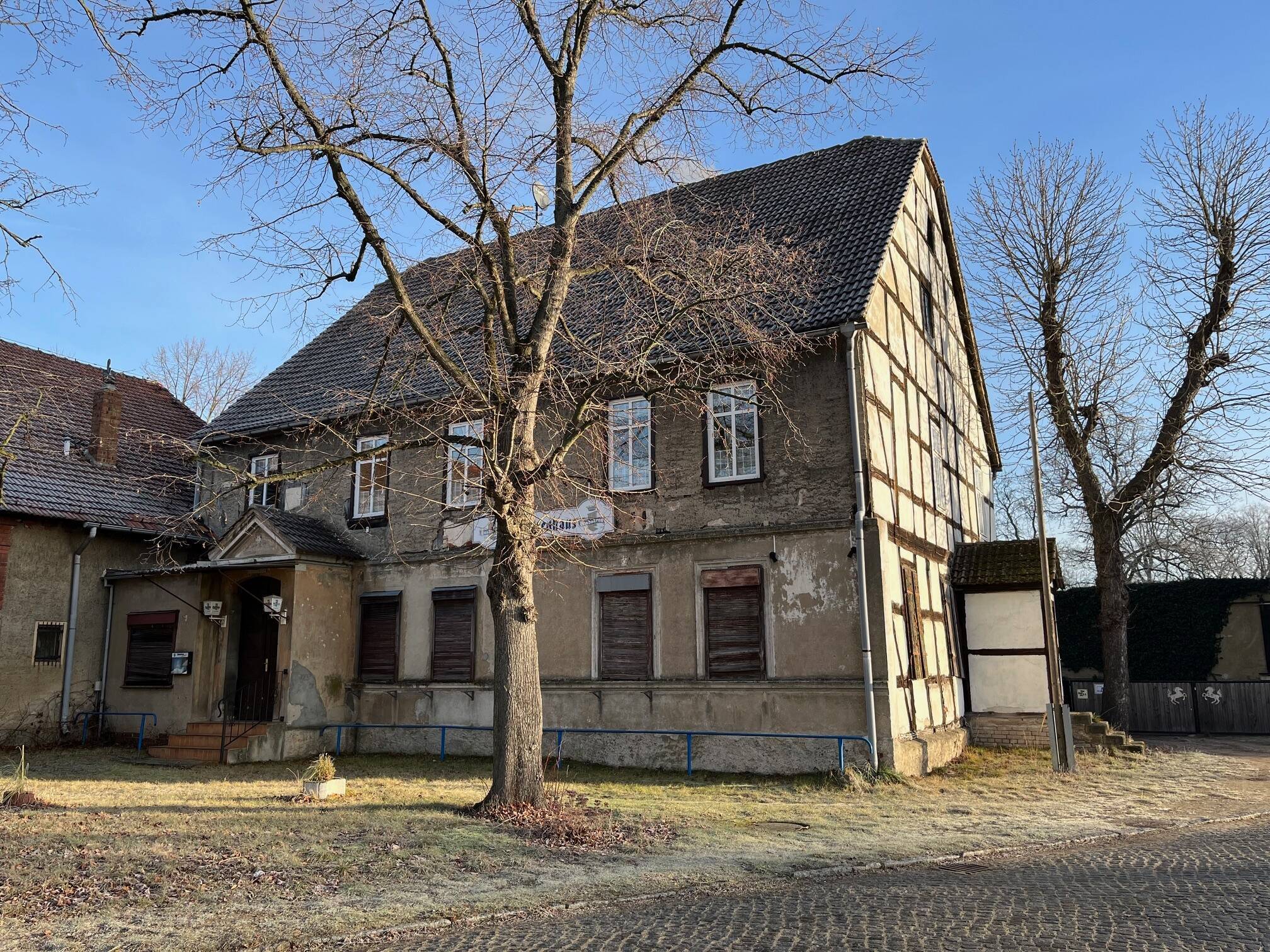 Ihr Rohdiamant mit großem Grundstück!