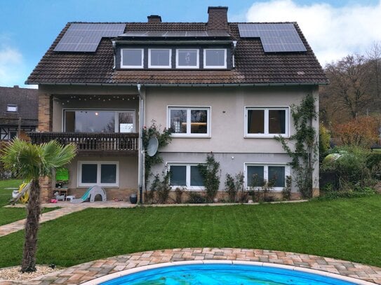 Einfamilienhaus mit tollem Grundstück und Pool