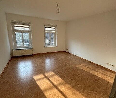 Schöne freundliche 3-R-Wohnung im 2.OG. BLK. ca.71 m² in Magdeburg- Sudenburg mit EBK. zu vermieten.