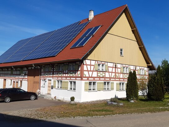 Sehr schönes und großes Fachwerk Bauernhaus in Ortsrandlage mit ca. 8750 qm Grundstück