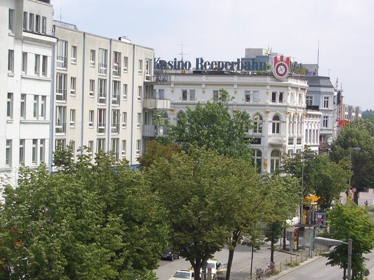 ULI VOGELER GmbH - ST. PAULI - REEPERBAHN - VERMIETETE 2-ZIMMERWOHNUNG IM 4. OG MIT SÜDBALKON UND TIEFGARAGENSTELLPLATZ