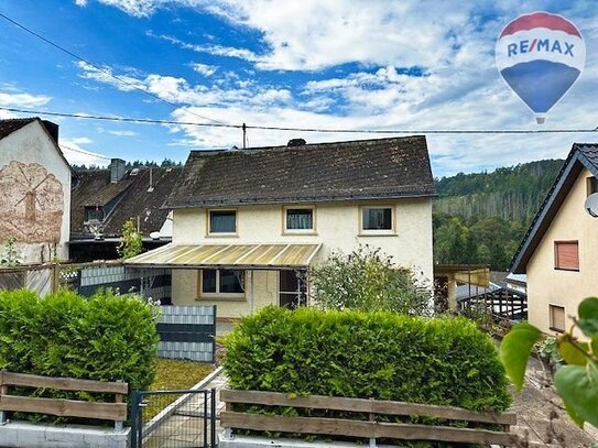 Kleines Einfamilienhaus mit Garten und Garage in Isselbach