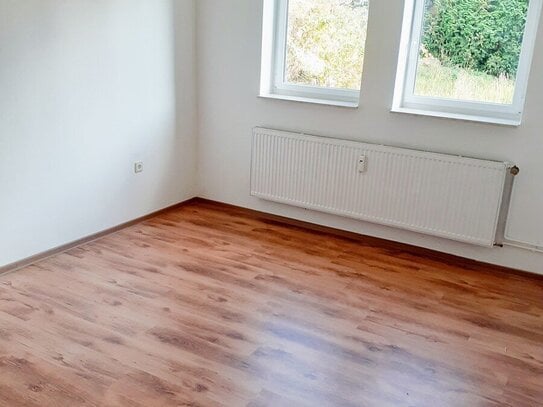 Helle und moderne 2-Zimmer-Einliegerwohnung - 50 m2 mit Einbauküche