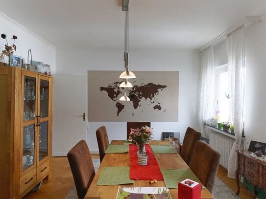 4 Zimmer-Wohnung mit Balkon