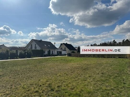 IMMOBERLIN.DE - Exzellentes Baugrundstück beim Golf- + Country-Club Seddiner See