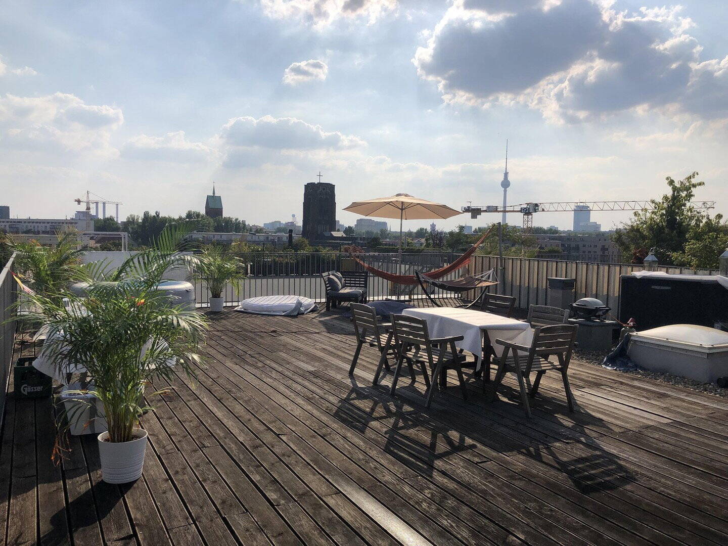 Penthouse appartment mit großer Dachterasse (möbliert) - Foto 1