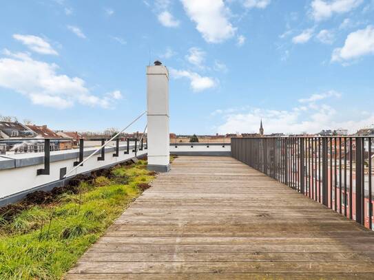 Exklusive 3-4-Zi.-Penthouse-Maisonette-Whg. mit Aufzug & traumhafter Dachterrasse in TOP-Lage