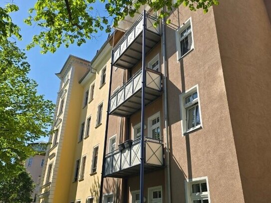 Attraktive 2 ZKB Dachgeschoßwohnung in Erfurt-Süd