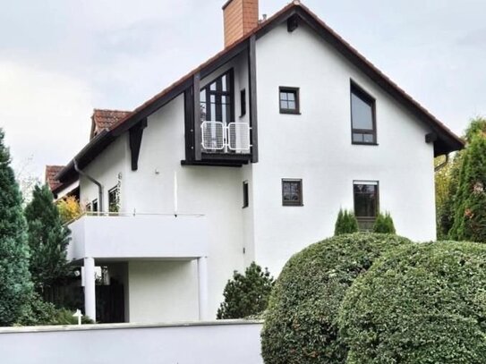 Das ganz besondere Wohngefühl - Moderne Dachwohnung in Dreieichenhain