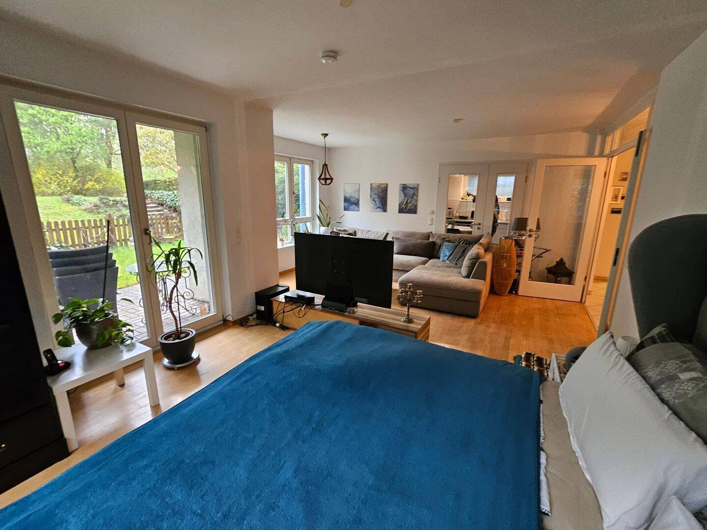 Neubau-Stadtvilla++Wunderschöne Terrassenwohnung mit Gartennutzung ++An der Fließwiese - Photo 1