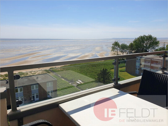 Rarität: Attraktive Wohnung mit Balkon, Panorama-Meerblick, Aufzug + Strand direkt vor der Tür!