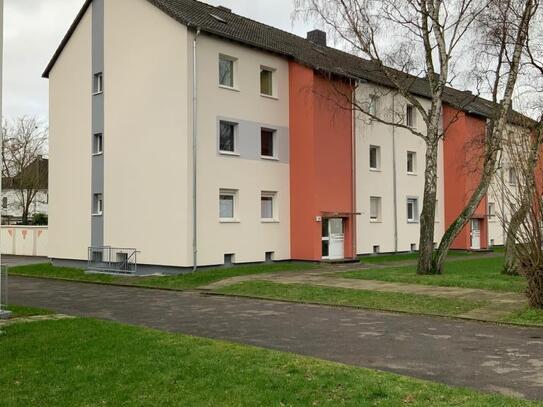 Schöne 2-Zimmer-Wohnung im Erdgeschoss mit Balkon