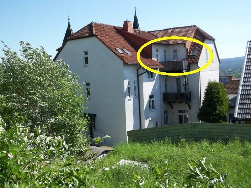 Immobilie in Tambach-Dietharz - Ihr Eigentum: Sonnige 2-Zimmer- Dachgeschoss-Wohnung - Bild 0