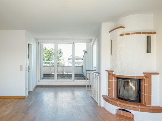 Helle Maisonettewohnung mit großer Terrasse und Kamin