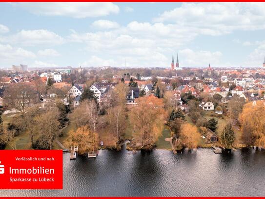 Schöne Erdgeschosswohnung auf großem Wakenitzgrundstück