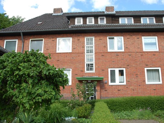 Helle Dachgeschosswohnung auf Siebethsburg mit Ausblick ins Grüne!