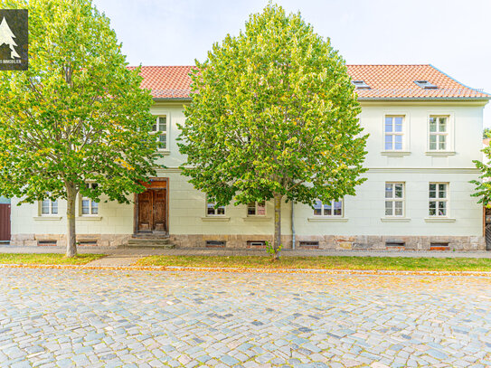 Historisches Mehrfamilienhaus mit Charme und Modernisierung - Vollvermietet, in idyllischer Lage (1)