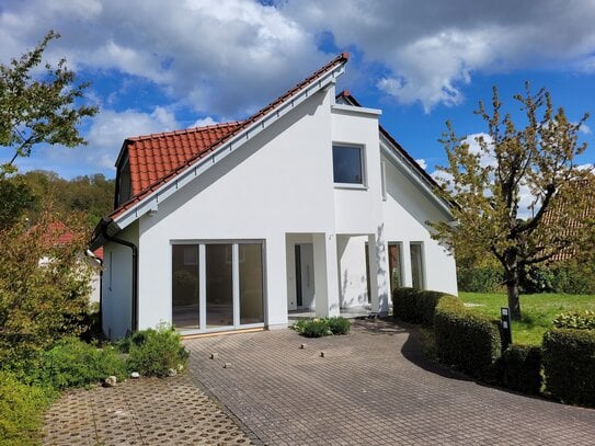 ERSTBEZUG NACH SANIERUNG!!! Hochwertiges Einfamilienhaus in begehrter Lage von Niederaula