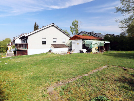 Großes, sonniges Grundstück (mit Altbestand) für ein Neubau EFH in ruhiger Wohnlage von Haimhausen