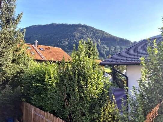 Charmantes Zweifamilienhaus vermietet im idyllischem Unterammergau