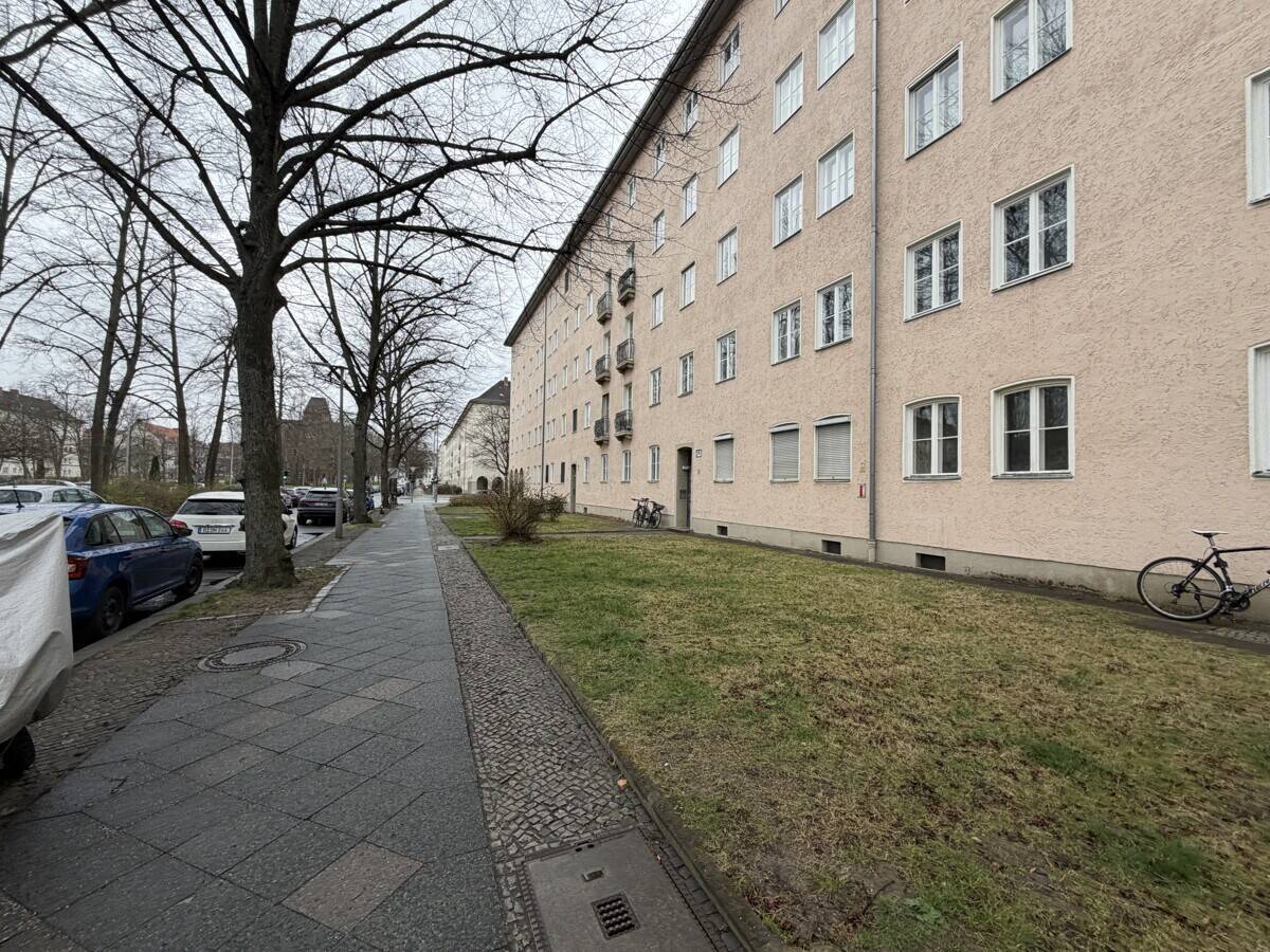 Wohnen auf zwei Ebenen-Exklusive Maisonette mit Kamin und 2 Balkone *2 Bäder*hochw. EBK*Stellplatz* - Photo 1