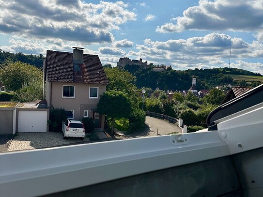 *Neubau* Dachgeschoss 3-Zimmer-Wohnung mit Dachterrasse und Burgblick