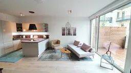 Luxury Apartment with large 16sqm private Terrace in the Heart of Berlin - Foto 1