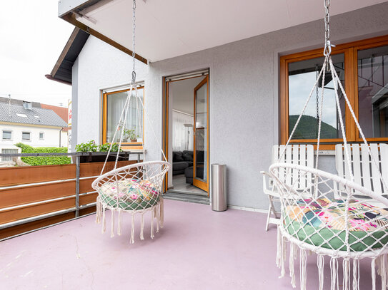 RE/MAX: NEU IM ANGEBOT! *** 5-Zi.-ETW mit Balkon in traumhafter Lage ***