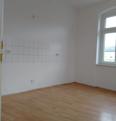 Helle + + + 2 Zimmer Wohnung + + +