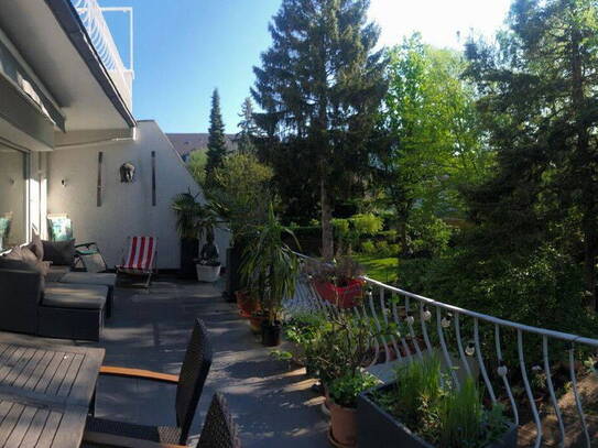 Zentrale Wohnung mit 26m² Terrasse und Blick ins Grüne