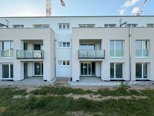 Waghäusel-Kirrlach: helle Eckwohnung mit großzügiger Dachterrasse