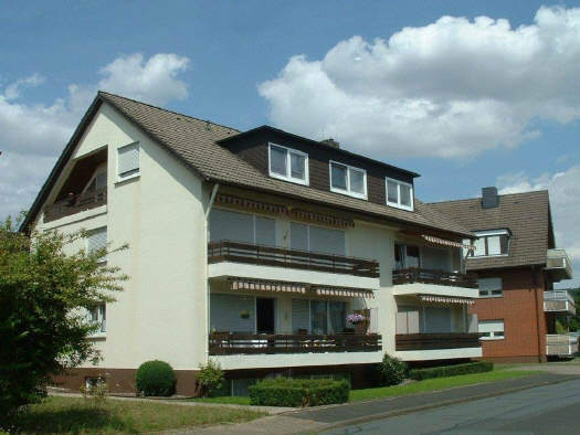 Geräumige 2-Zimmer-Wohnung mit Balkon in ruhiger Wohnlage