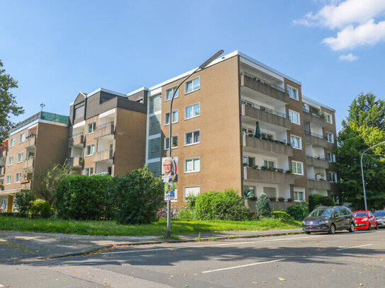 Helle und Freundliche 3-Zi.-Wohnung auf 70m² mit EBK und Loggia!