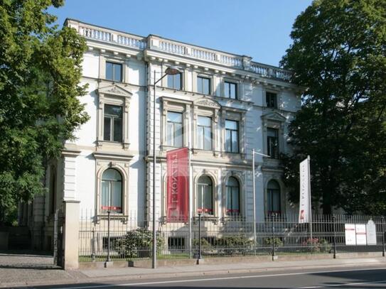 BUERO.flächen mit 643 m² Terrassen, Garten Stellplätzen in Stadtvilla am Rosental